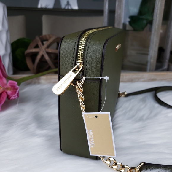 🌺NWOT Michael Kors LG EW crossbody duffle green - Picture 3 of 6